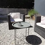 Allegria Deluxe Oda ve Kahvaltı Nîmes
