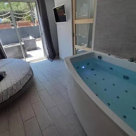 Allegria Deluxe Couette-café 4*